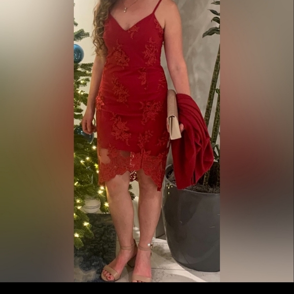 Guess Size 4 Red Lace Dress - Picture 2 of 10
